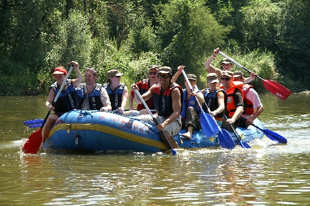 schlauchbootfahrten_inn_donau.jpg
