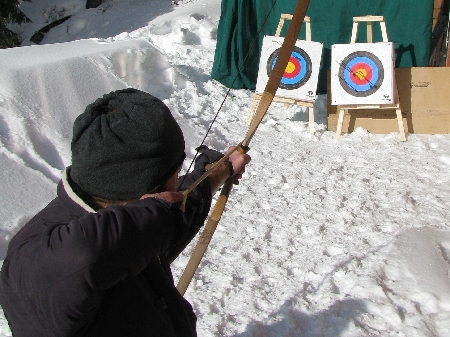 Robin-Hood-Schneeschuhwanderung Bogenschießen Bayerischer Wald Dreisessel